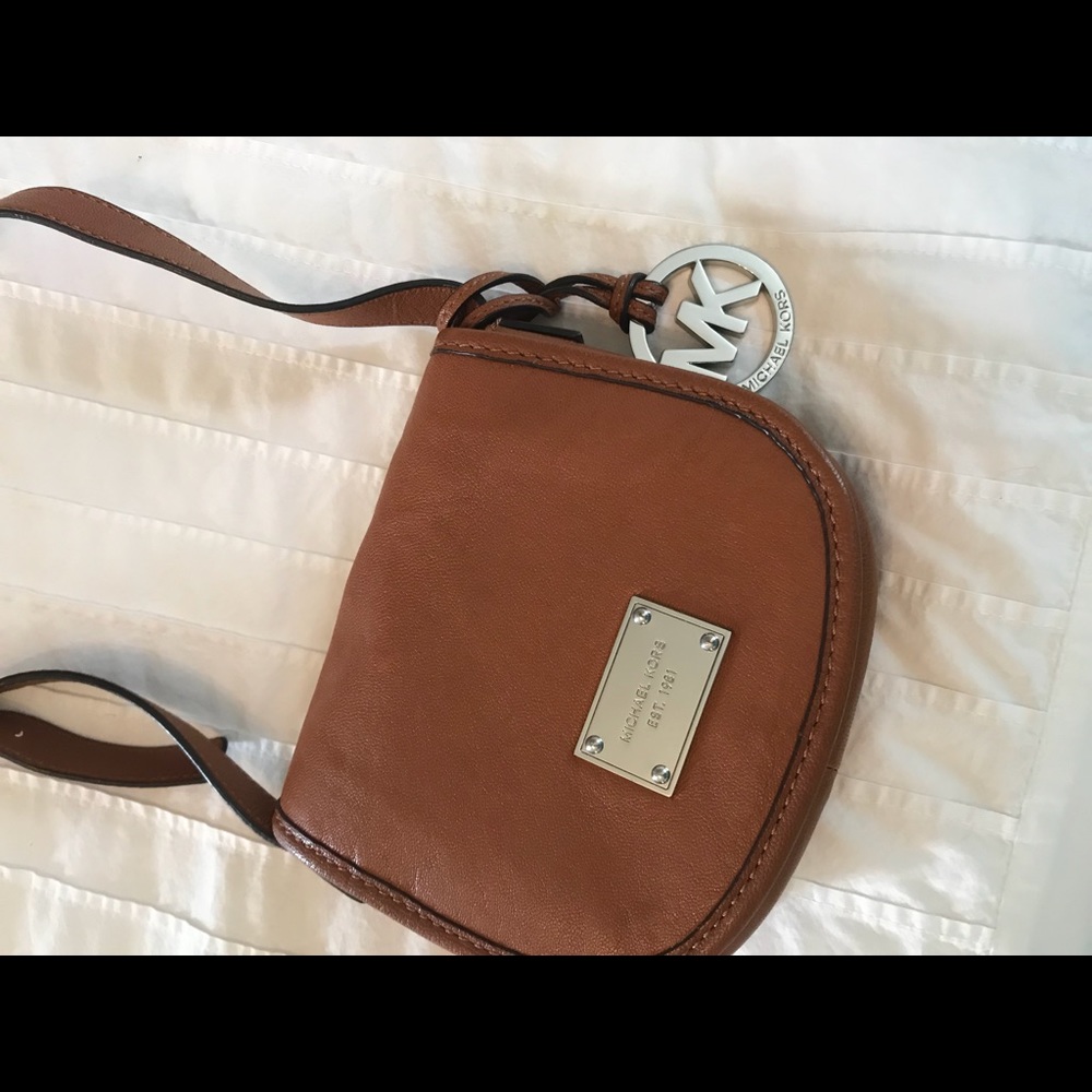 MICHAEL KORS Crossbody